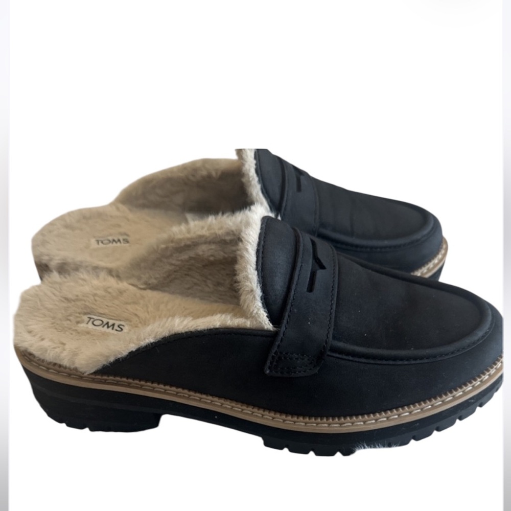 Woman's Clogs TOMS Cara Mule Loafer 7.5